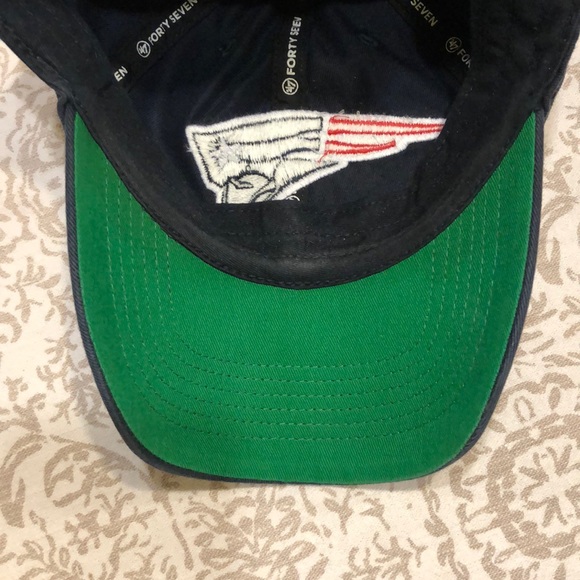 New England Patriots fitted hat, large. Perfect!! - Picture 7 of 8